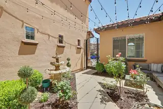 4206 Pico Norte Lane NE 
