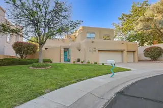 10037 Barrinson NE 