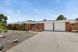 2913 Avenida Nevada NE 