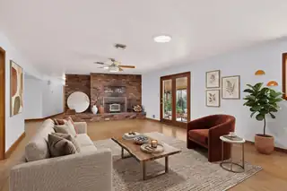 2913 Avenida Nevada NE 