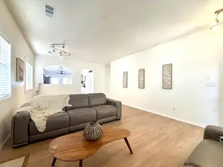 5432 Caballo Court NE 
