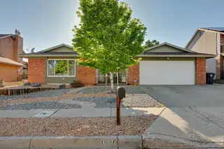 637 Monte Alto Drive NE, Albuquerque