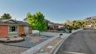 637 Monte Alto Drive NE 