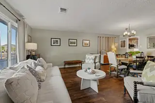 637 Monte Alto Drive NE 