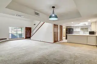 10713 Griffith Park Drive NE 