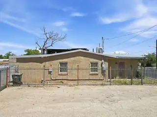 721 Isleta Boulevard SW 