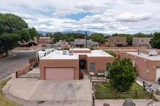 342 Sunset Farm Place SW 