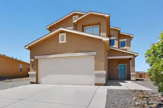 27 Hermanos Loop, Los Lunas 