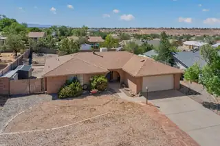 4304 Quartz Drive NE 