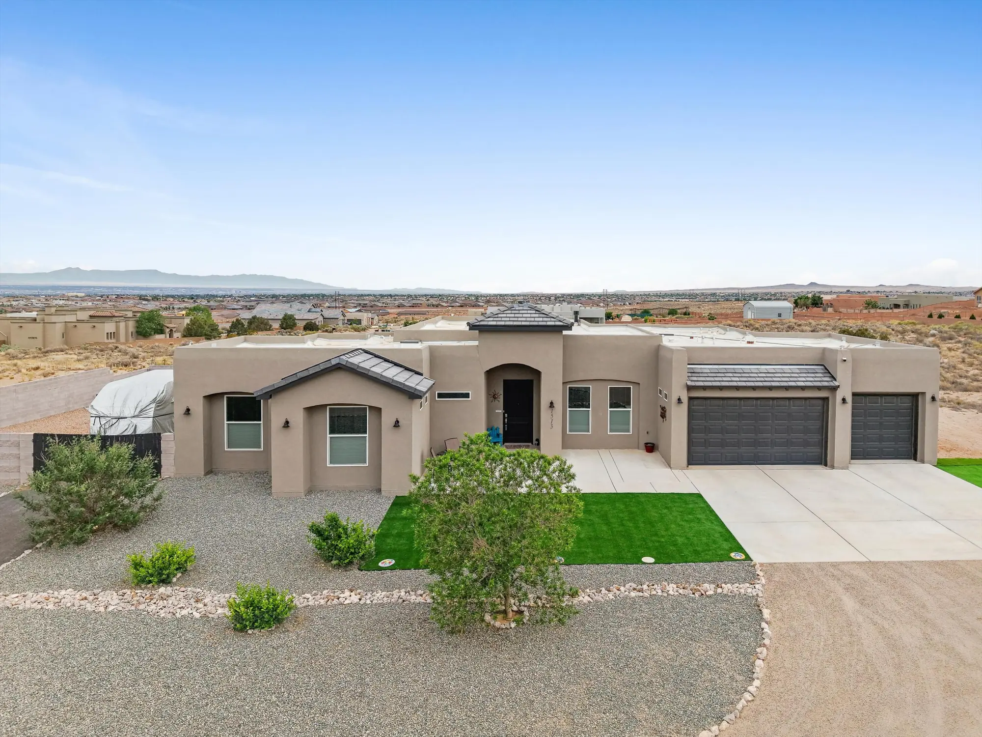 1513 Aztec Moon Court SE