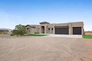 1513 Aztec Moon Court SE 