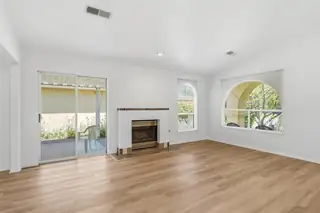 10804 Griffith Park Drive NE 