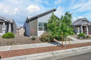 6025 Strand Loop SE 