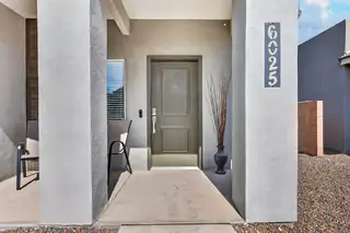 6025 Strand Loop SE 