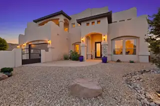 617 Monterrey Road NE, Rio Rancho 