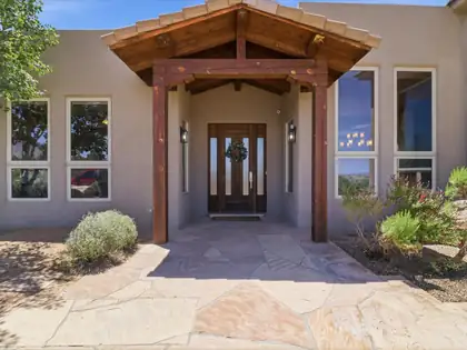 7200 Elena Drive NE, Albuquerque 