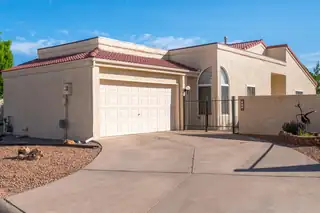 572 Eastlake Drive SE, Rio Rancho 