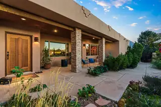 8 Sunrise Drive 