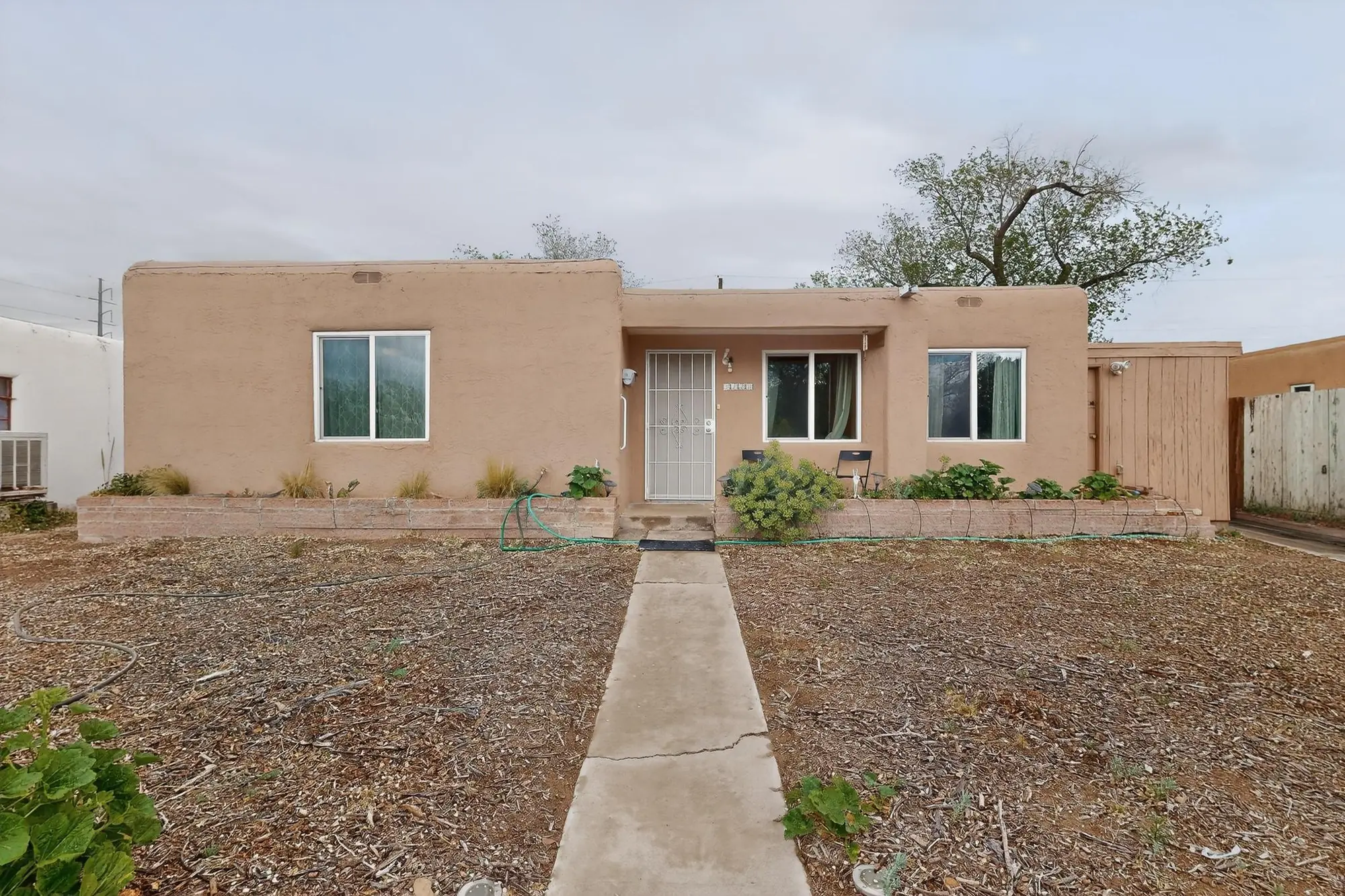 2120 Alvarado Drive NE