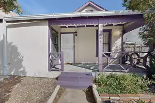 1204 Edith Boulevard SE 
