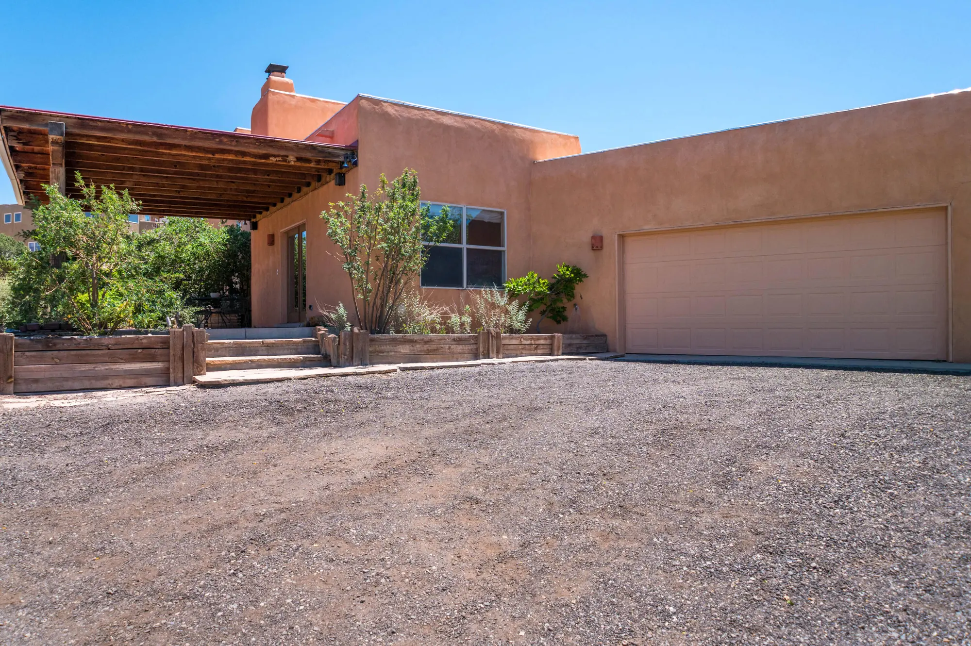 27 Las Huertas Road
