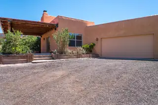27 Las Huertas Road, Placitas