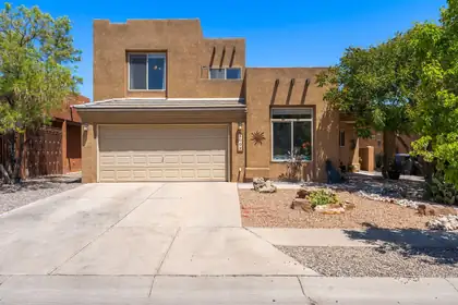 1009 Calle Corvo NE, Albuquerque