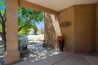 1009 Calle Corvo NE 