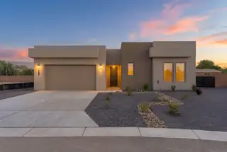 2312 Los Amigos Lane NW, Albuquerque 