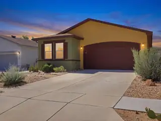 470 Zuni River Circle SW, Los Lunas 
