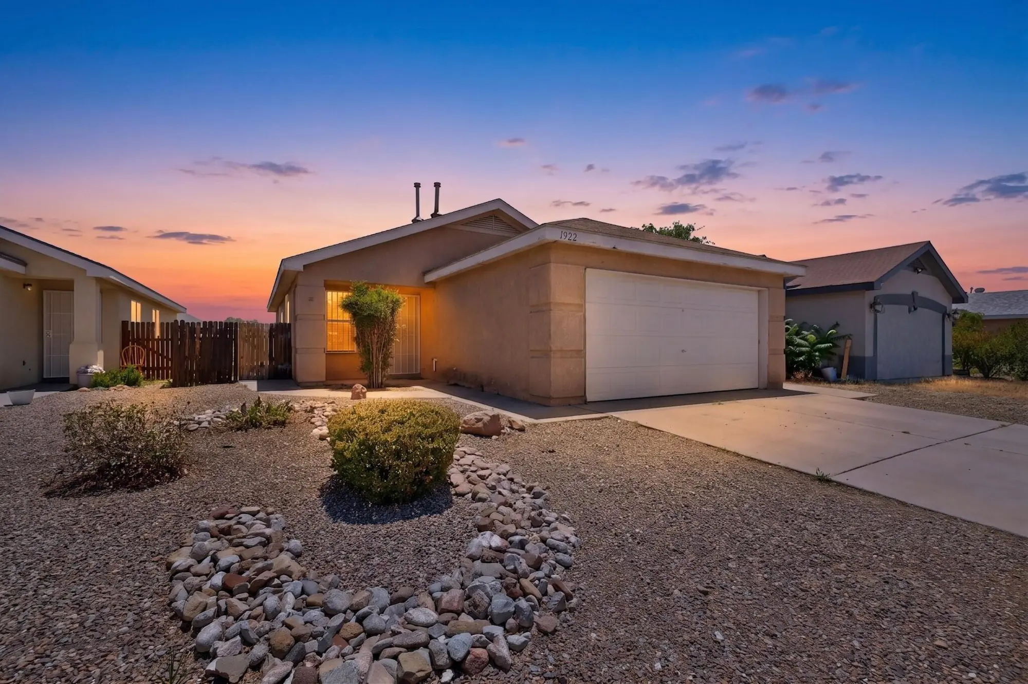 1922 Shadetree Drive SW