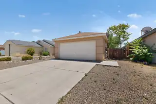 1922 Shadetree Drive SW 