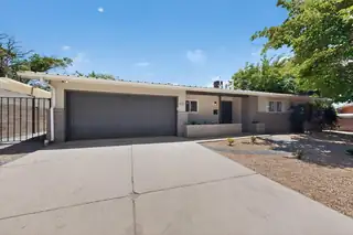 632 Jane Street NE 