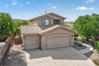 929 Loma Pinon Loop NE 