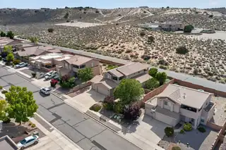 929 Loma Pinon Loop NE 