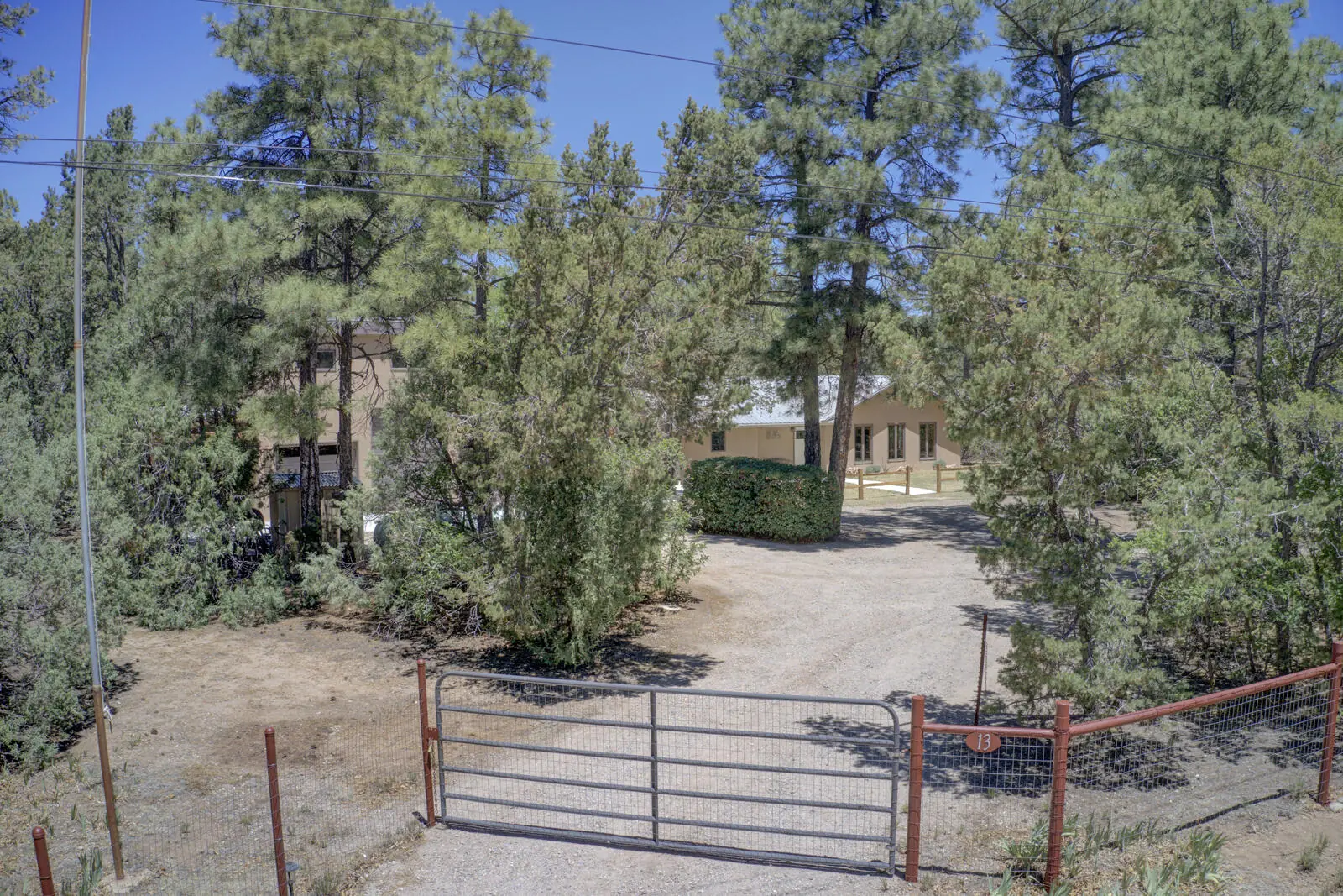 13 Robinhood Lane