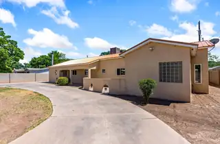 2842 La Fonda Drive SW 