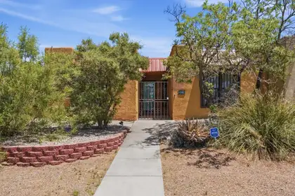 5214 W Chambers Place NE, Albuquerque