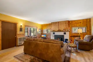 27 Horseshoe Trail 
