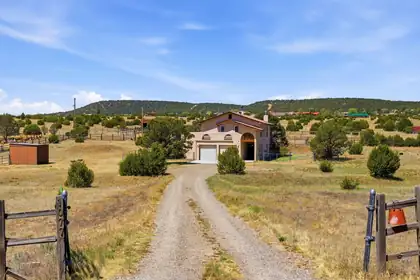 1077 County Line Road, Edgewood