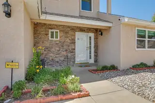 1905 Tierra Del Oso Place NW 