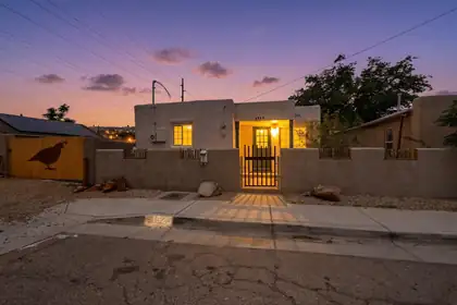 1525 Summer Avenue NW, Albuquerque