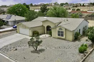 2405 Agua Fria Drive NE 