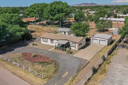 2135 Winchester Drive, Bosque Farms