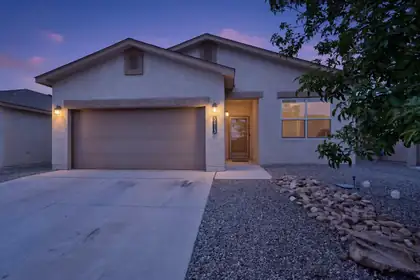 5813 Colfax Place NE, Rio Rancho
