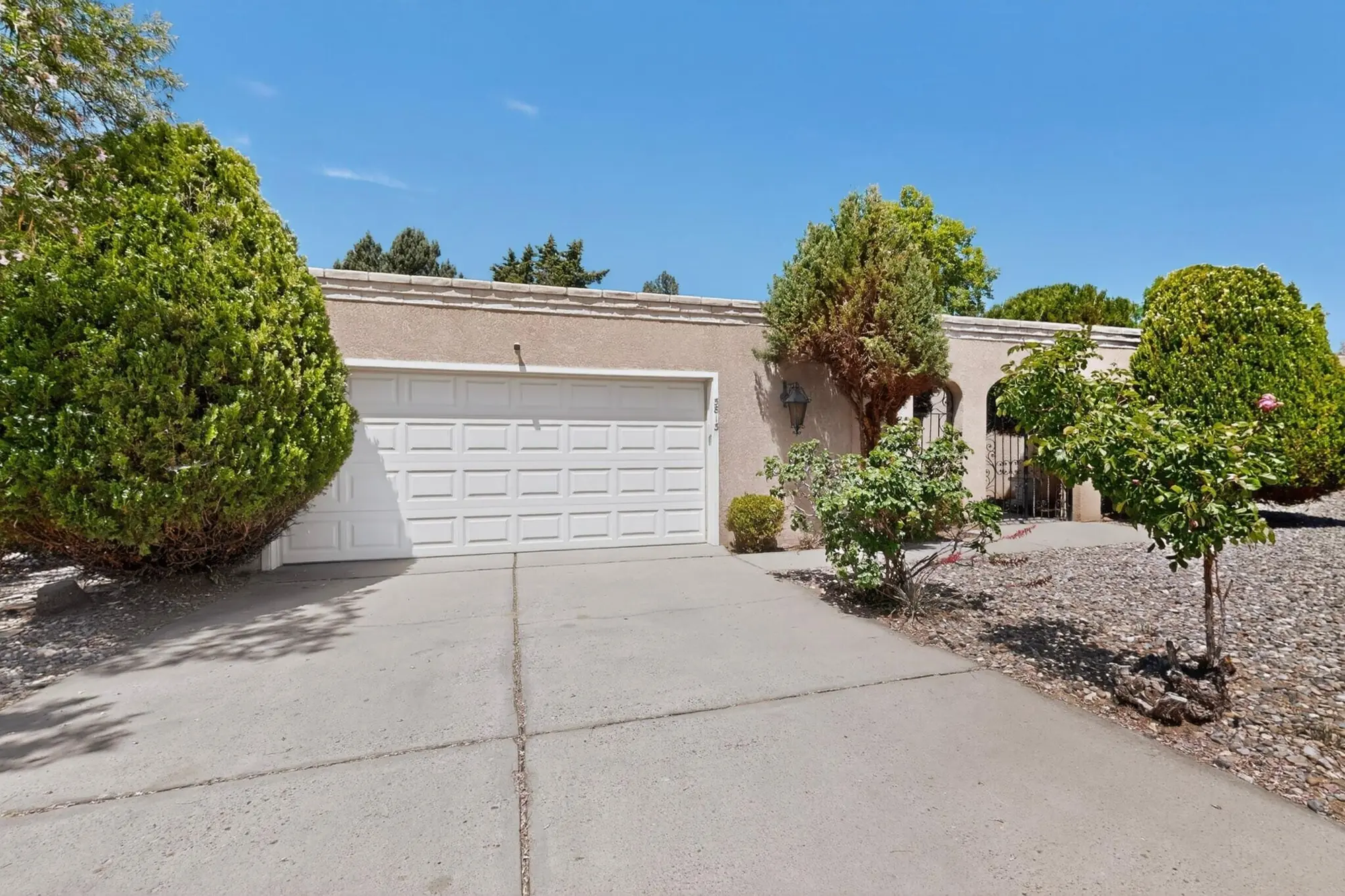 5813 La Madera Road NE