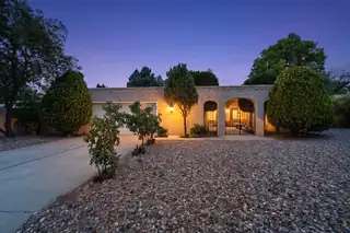 5813 La Madera Road NE 