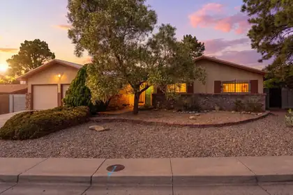 9507 Lagrima De Oro Road NE, Albuquerque