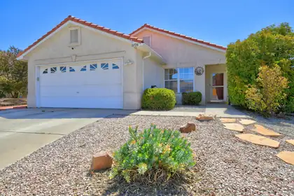 10728 Galaxia Park Drive NW, Albuquerque