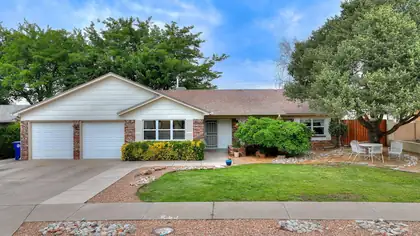 8001 Sierra Azul Avenue NE, Albuquerque 